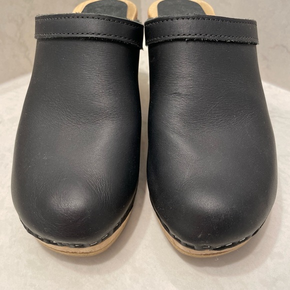 No. 6 Old School Clog - Black leather Size 7.5 / 38 - Picture 6 of 9